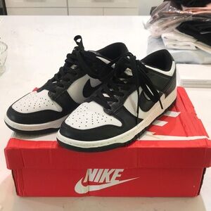 Nike Pandas Women size 8